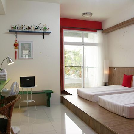 I Star Bed And Breakfast T'ai-tung Buitenkant foto
