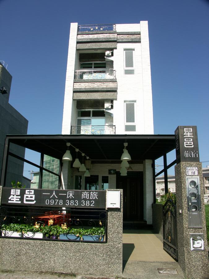 I Star Bed And Breakfast T'ai-tung Buitenkant foto