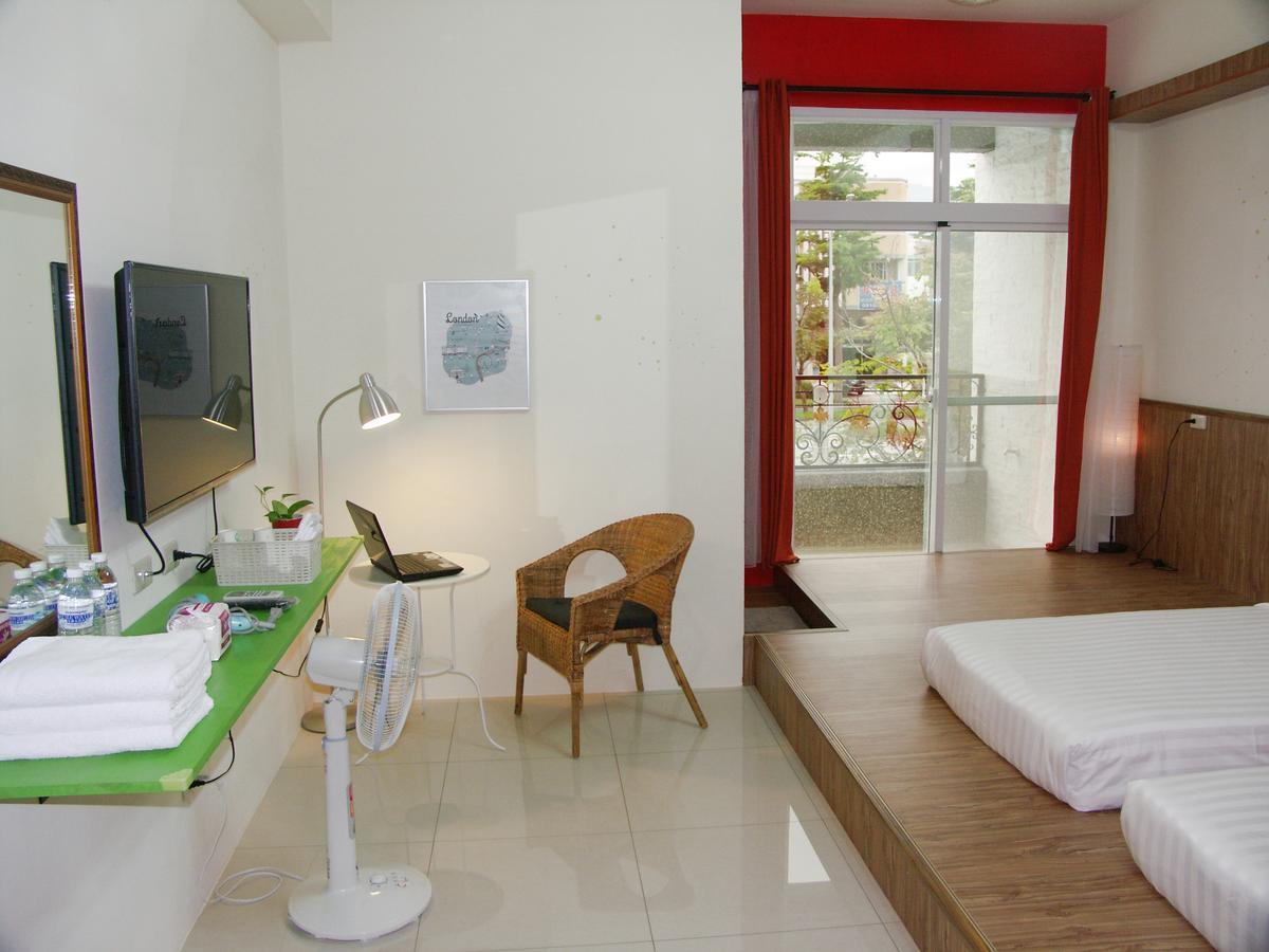 I Star Bed And Breakfast T'ai-tung Buitenkant foto
