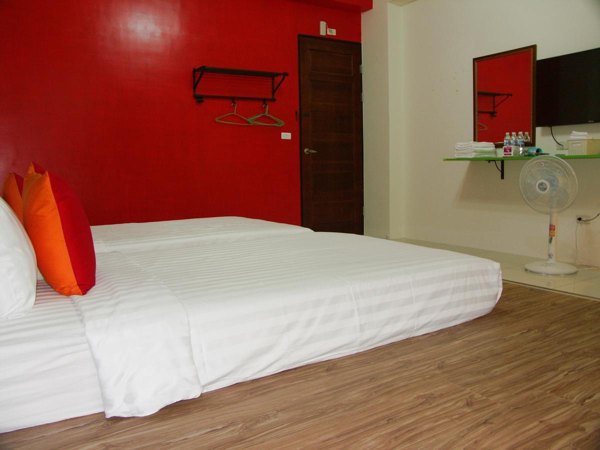 I Star Bed And Breakfast T'ai-tung Buitenkant foto
