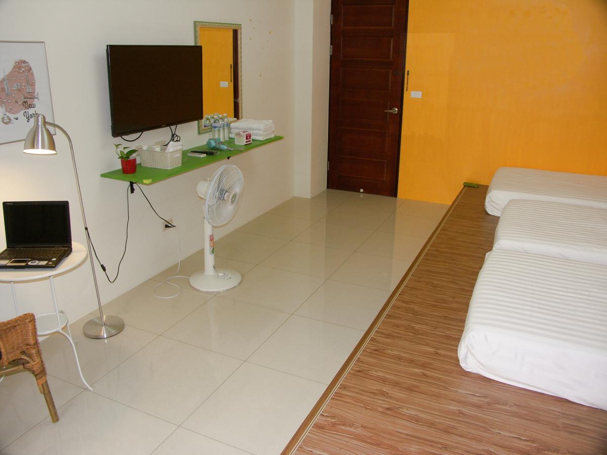 I Star Bed And Breakfast T'ai-tung Buitenkant foto
