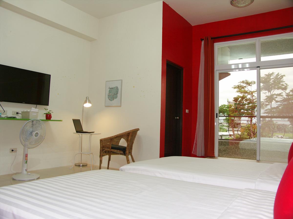I Star Bed And Breakfast T'ai-tung Buitenkant foto