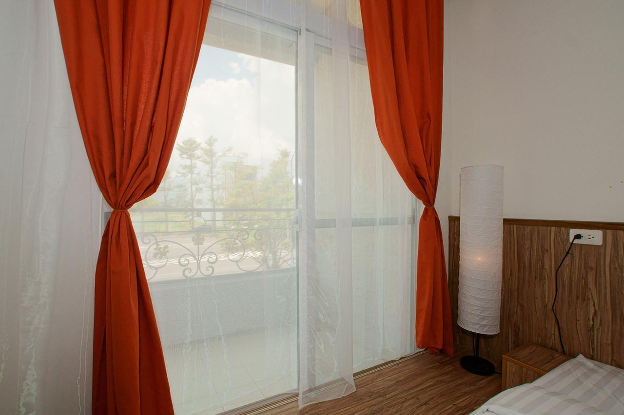 I Star Bed And Breakfast T'ai-tung Buitenkant foto