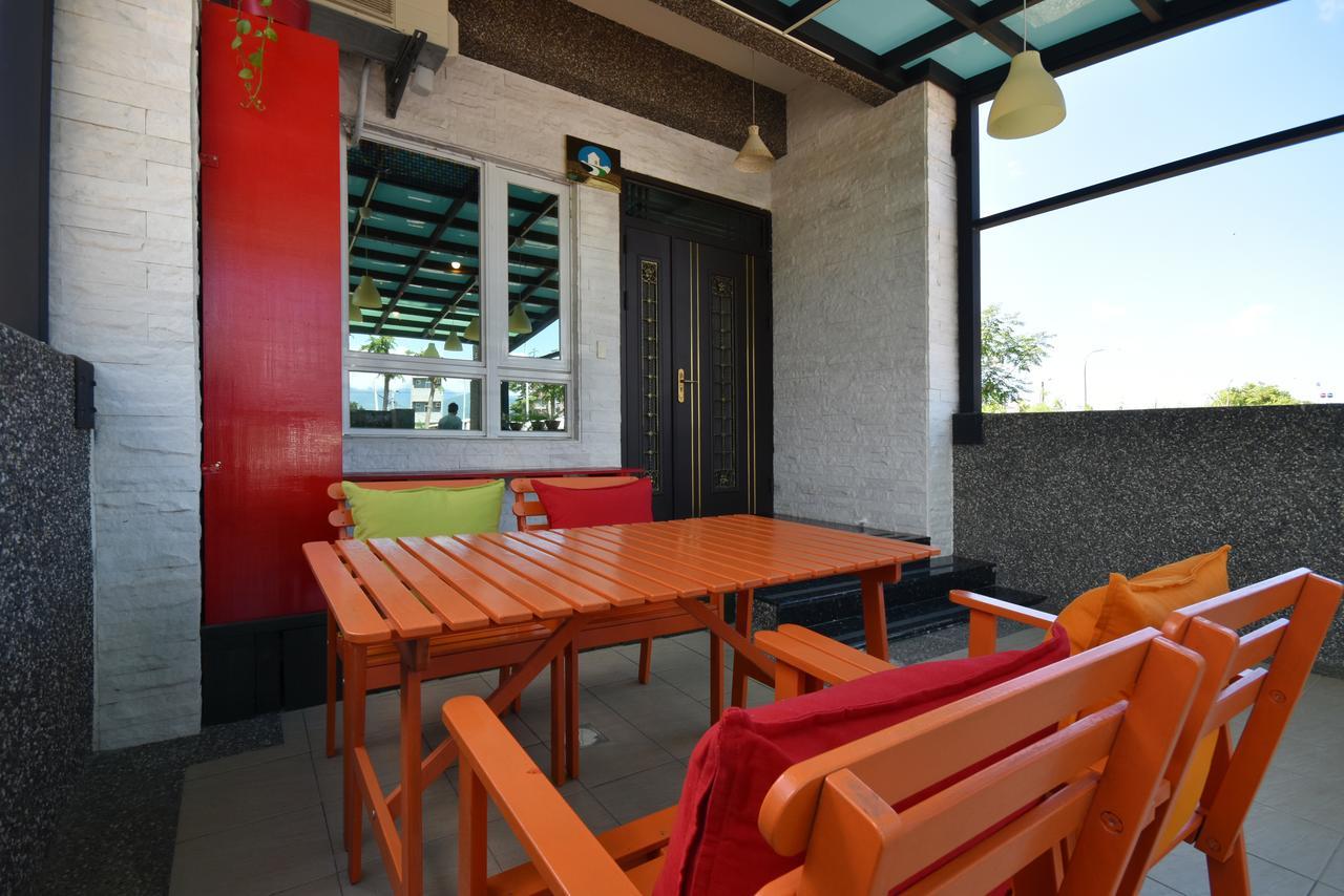 I Star Bed And Breakfast T'ai-tung Buitenkant foto